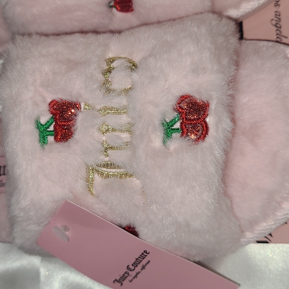 Juicy Couture Light Pink Embroidered Slippers - Picture 6 of 9